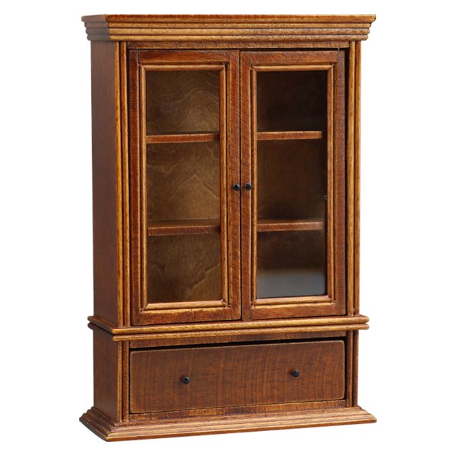 mueble de almacenamiento vintage de 2 puertas para casas de muñecas en miniatura, vista frontal centrada de armario a escala 1:12 en madera contrachapada con acabado retro multicolor; dos puertas con paneles de vidrio y tiradores negros, tres estantes interiores visibles y cajón inferior con dos pomos; dimensiones 10.1 cm x 3.6 cm x 15 cm. Adecuado para organizar y exhibir accesorios en miniatura y crear escenas de juego imaginativo.