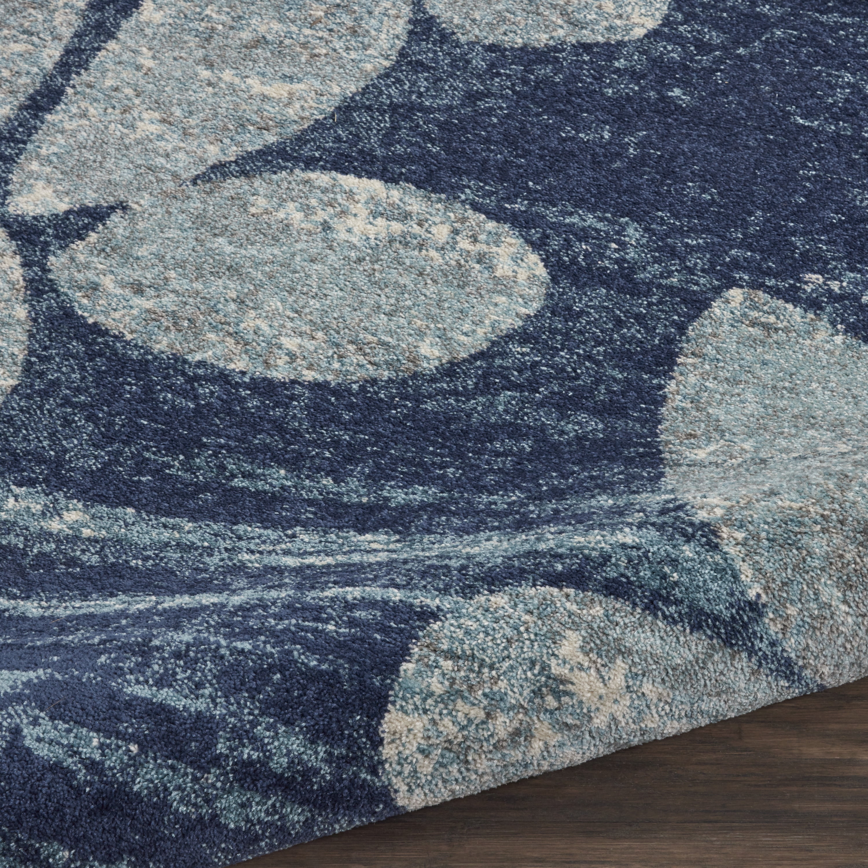 Serene Modern Botanical Navy/Light Blue 2'3" x 7'3" Area Rug, (2' x 7')