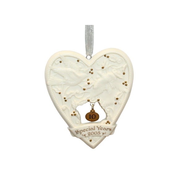 Hallmark Ornament: 2005 Our Christmas | QXG4405