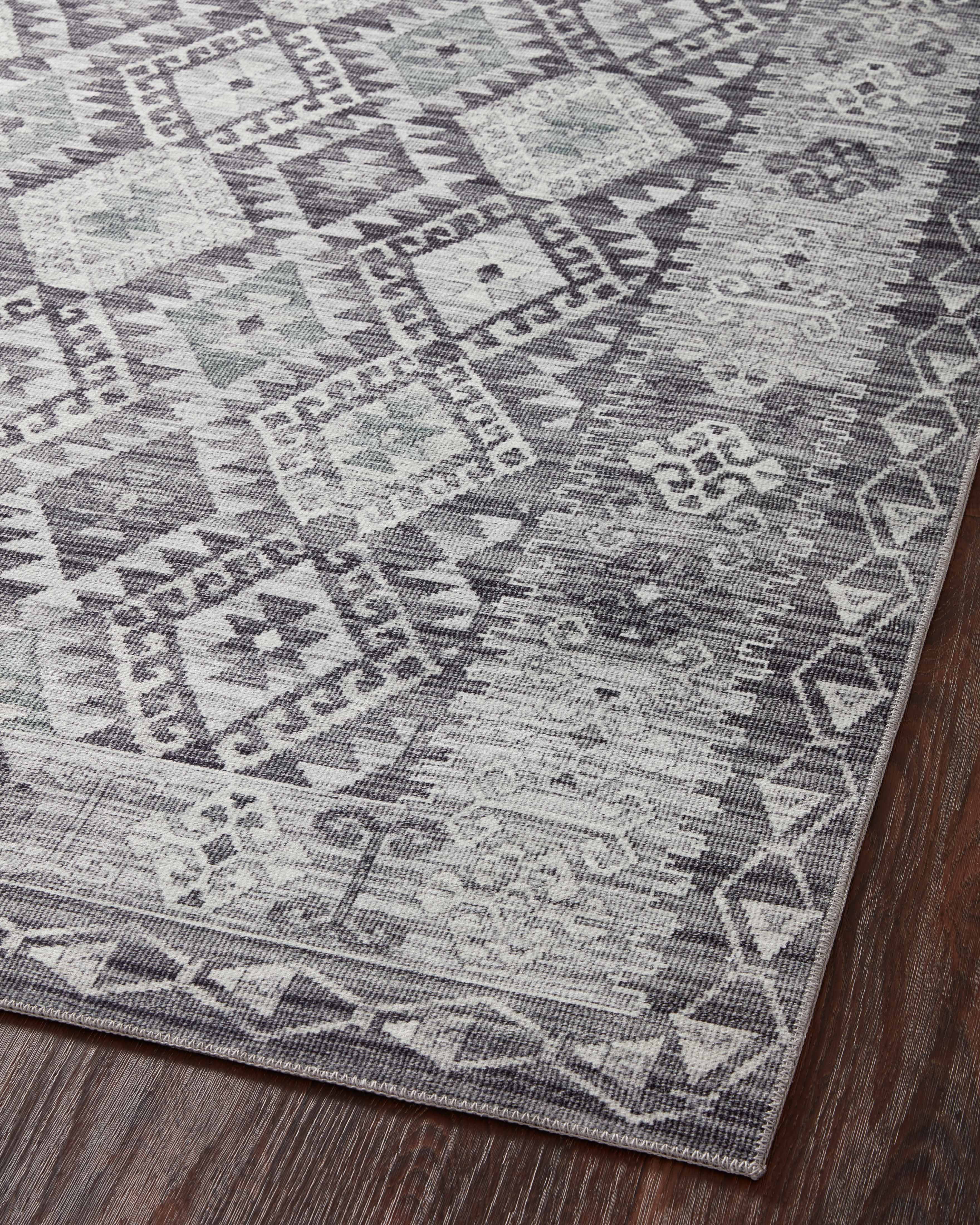 Turkish & Persian Kilim-Style Zion Charcoal / Slate Area Rug 2'-6" x 7'-6"