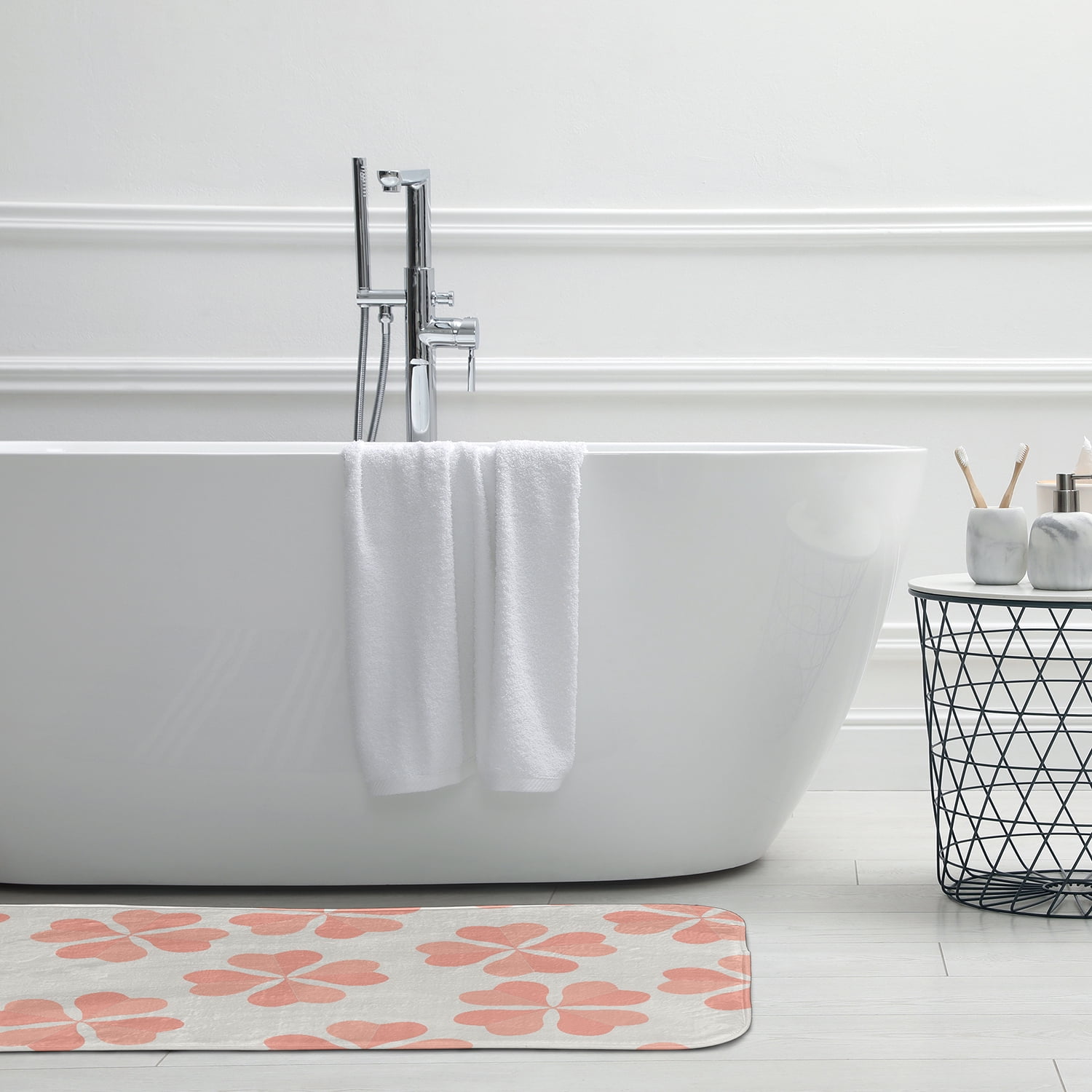 Simply Daisy 34" x 21" Plush Microfiber Sunwashed Red Lucky Patch Bath Mat