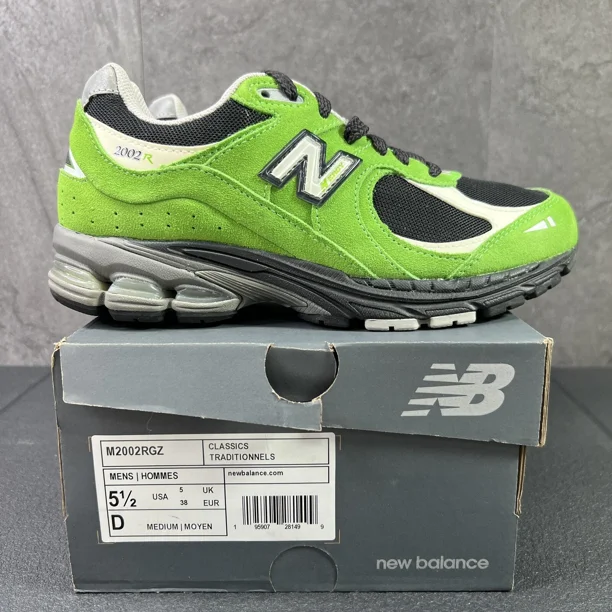 New Balance 2002R Good Vibes Pack 2022 Size 5.5 Mens Green Casual Shoes