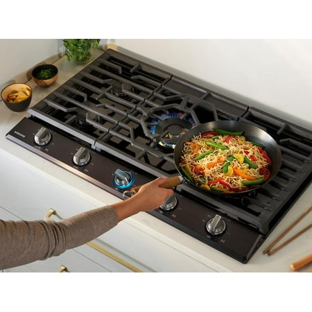 Samsung - 36" Built-In Gas Cooktop with WiFi and Dual Power Brass Burner - Black Stainless Steel