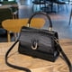 thumbnail image 5 of Bolso bandolera para mujer, bolso cuadrado pequeño portátil de nicho, elegante, combinable, moderno, bolso baguette de cocodrilo de un solo hombro, 5 of 6