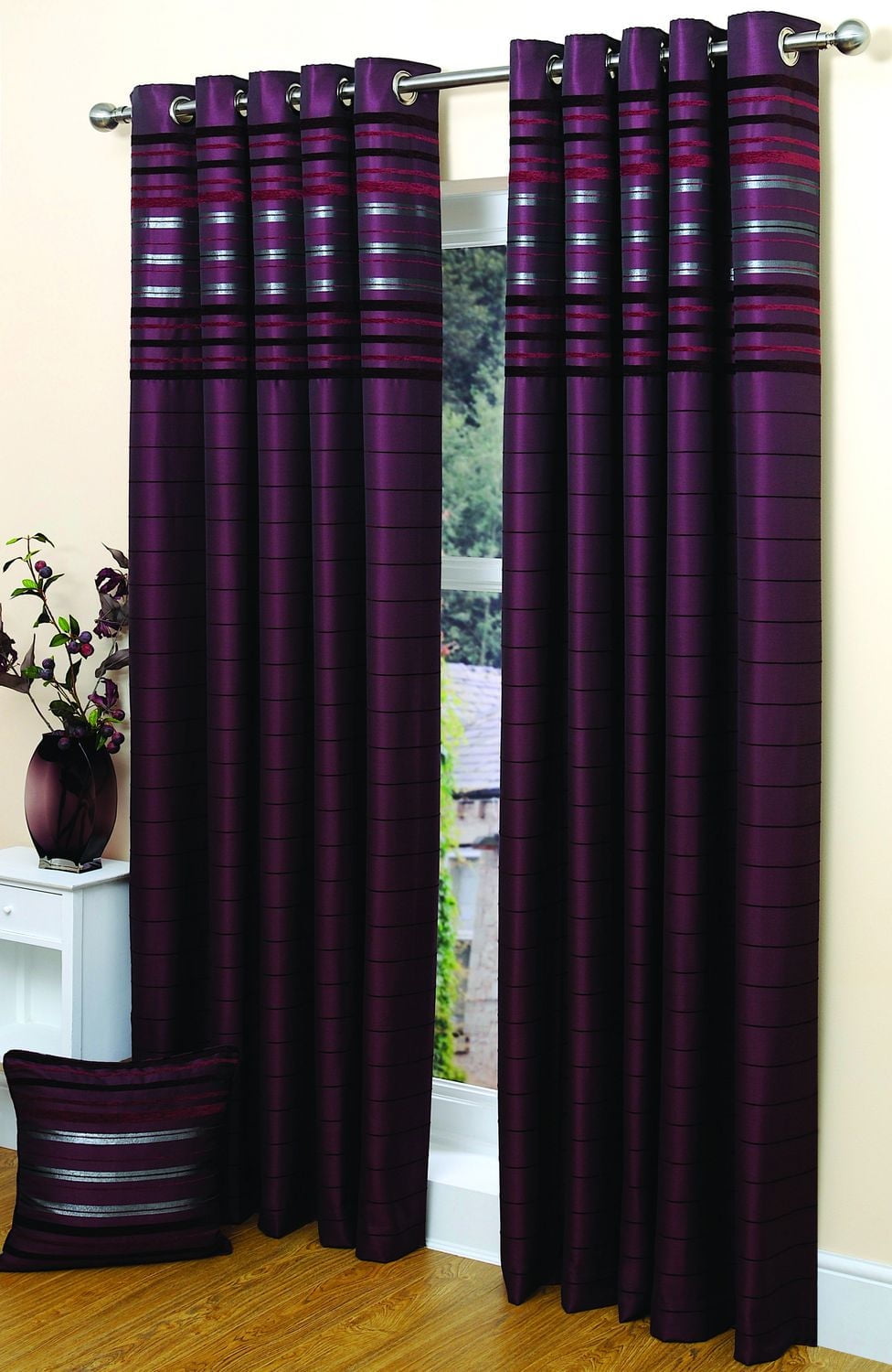 Gouchee Design Contemporary Panel With Lining