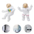 thumbnail image 3 of GAXIRE 2 pegatinas magnéticas para refrigerador, pegatinas decorativas de resina para horno con diseño de astronauta., 3 of 7