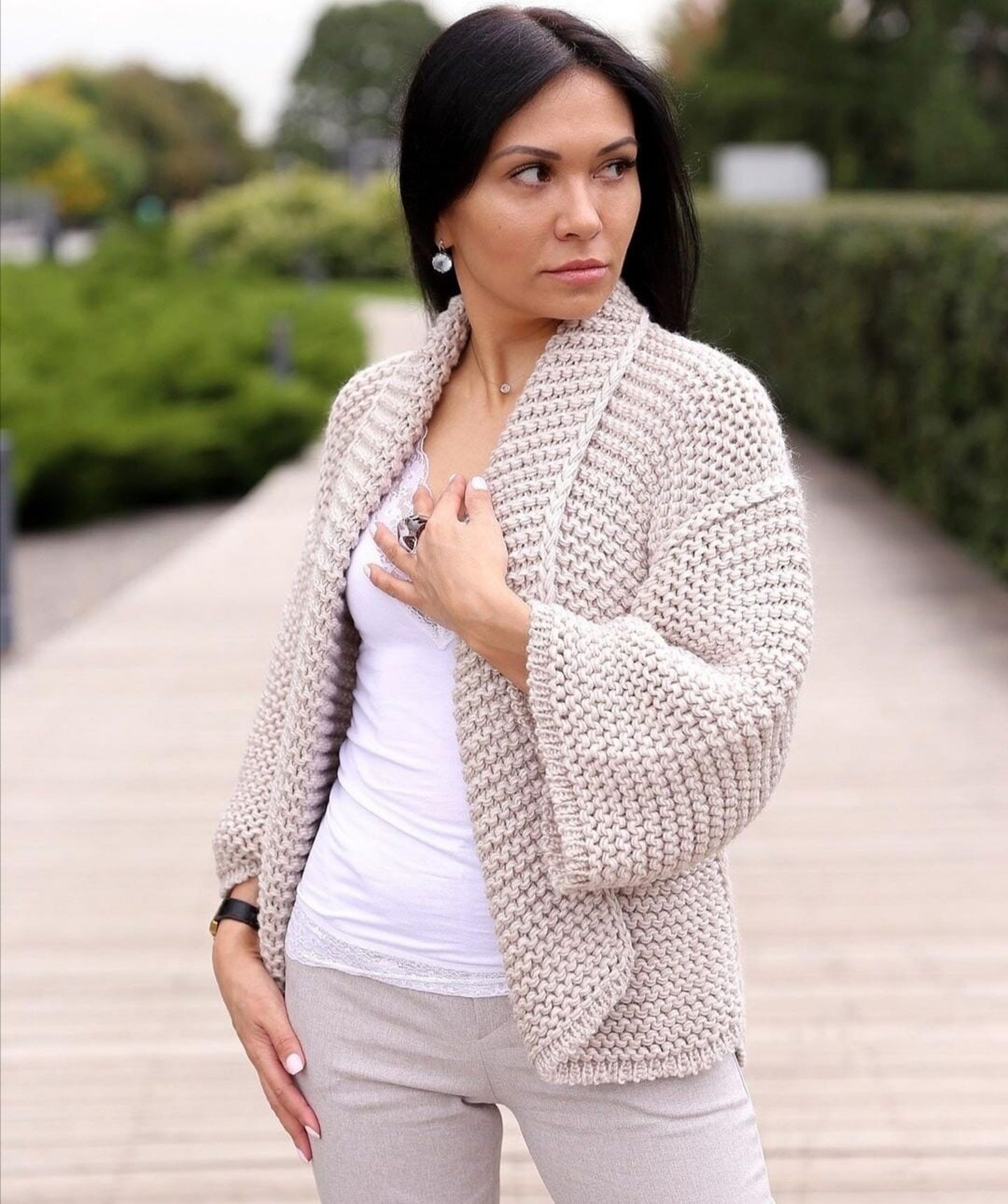 Estako Megastar, (3 Skeins Pack) 75% Acrylic 25% Wool Yarn, Soft, Chunky Bulky Weight #5 for Crochet and Knitting (3 x 3.52 Oz) / (3 x 120 Yrds) (60299 - Cream)