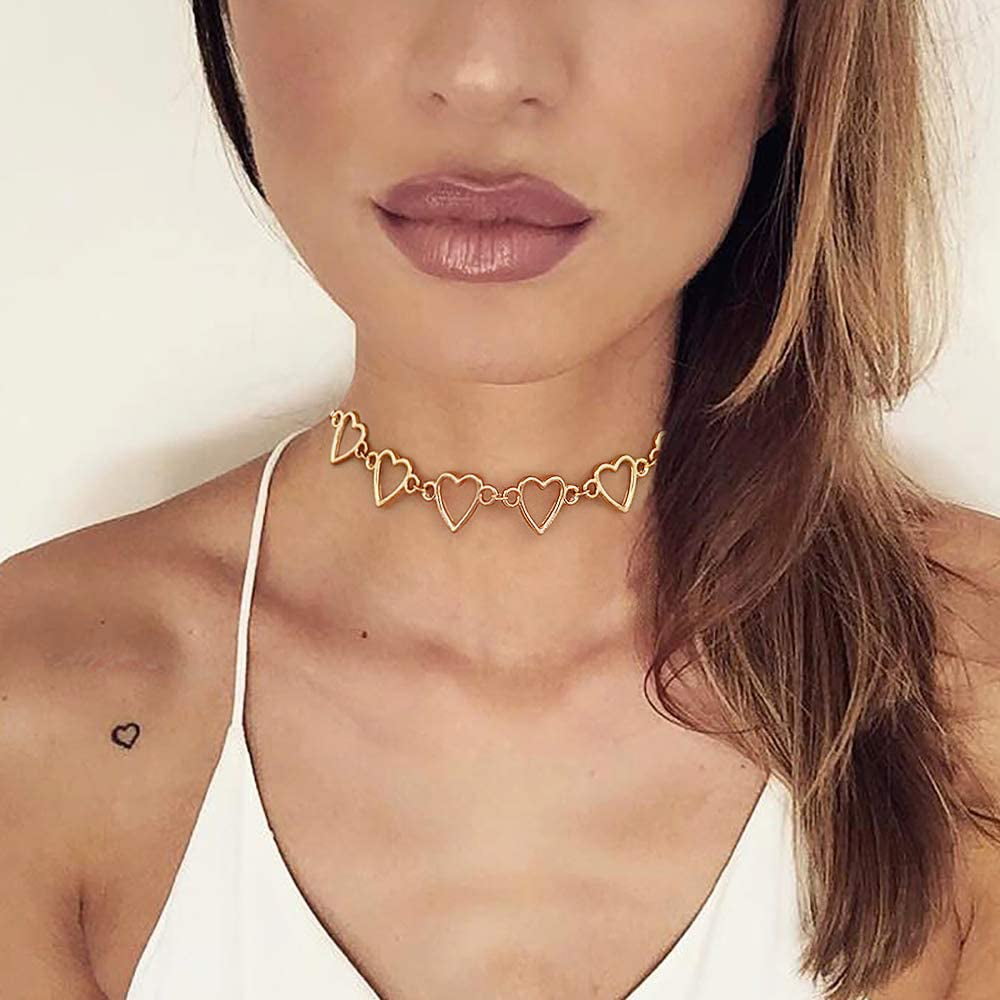 The Belcher's Simple Circle Love Heart Round Choker Necklace for Women Girls Lover Hollow Clavicle Geometric Statement Personalist Collar Punk Party Jewerly-Gold Round 