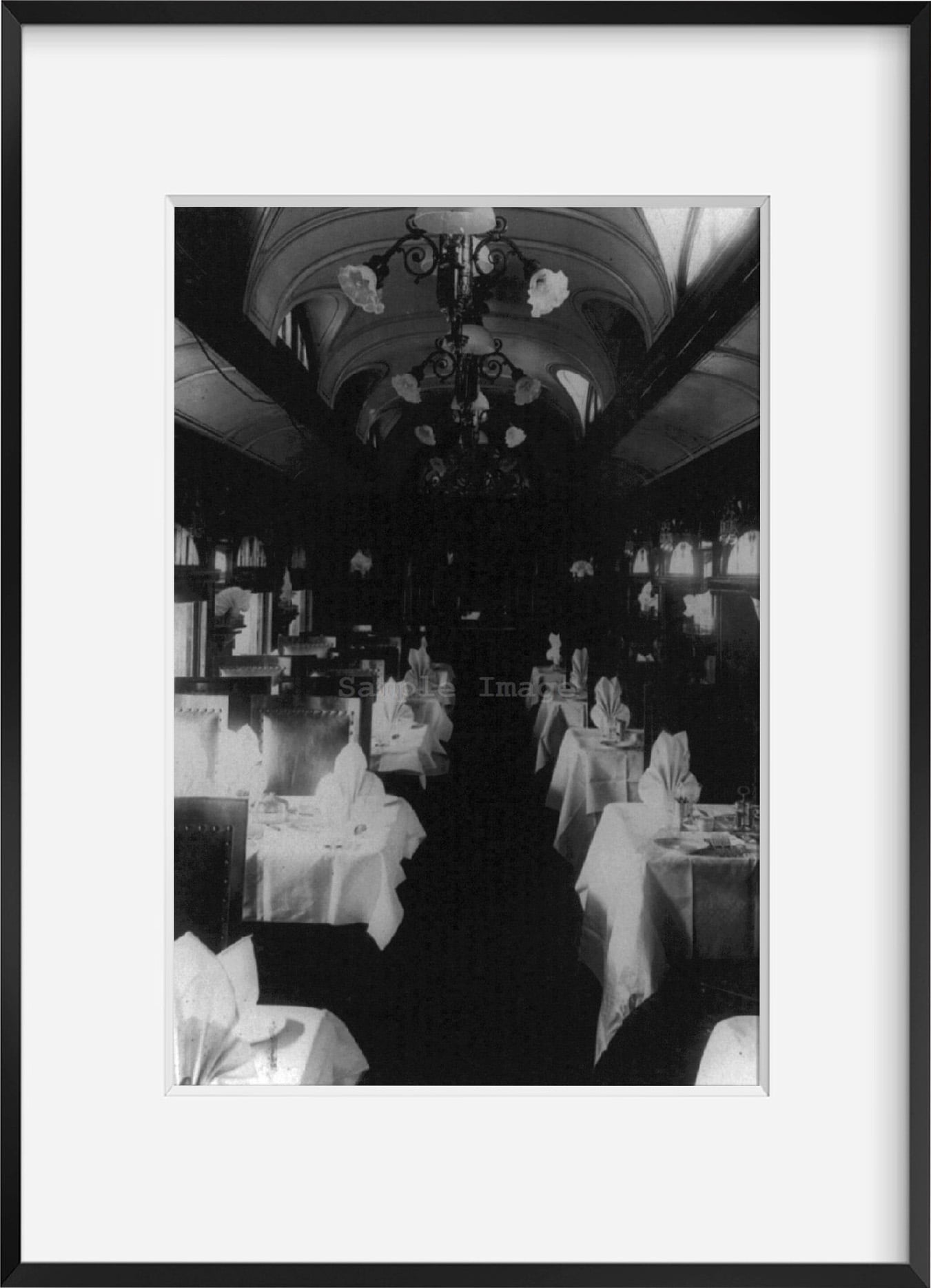 Photo Railroad dining car of S.M. Railway, China, 18901923, Interior