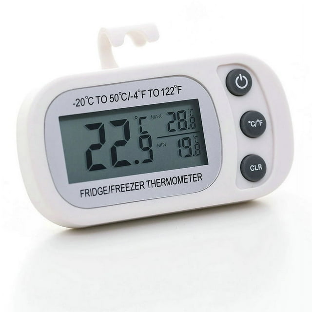 termómetro digital para frigorífico y congelador de 3 piezas termómetro para habitación de frigorífico termómetro de temperatura más fresco a prueba de agua con función de grabación máxima mínima pan — Termómetro digital blanco en vista frontal con pantalla LCD grande que muestra 22.9°C y recuadros de máxima (28.8) y mínima (19.8); tres botones laterales (encendido, °C/°F, CLR), gancho plegable superior y base para apoyar en estantes. Rango -20°C a 50°C (-4°F a 122°F) y función de registro de temperatura; también se usa con frecuencia para monitorear temperaturas en despensas o cámaras frías pequeñas.