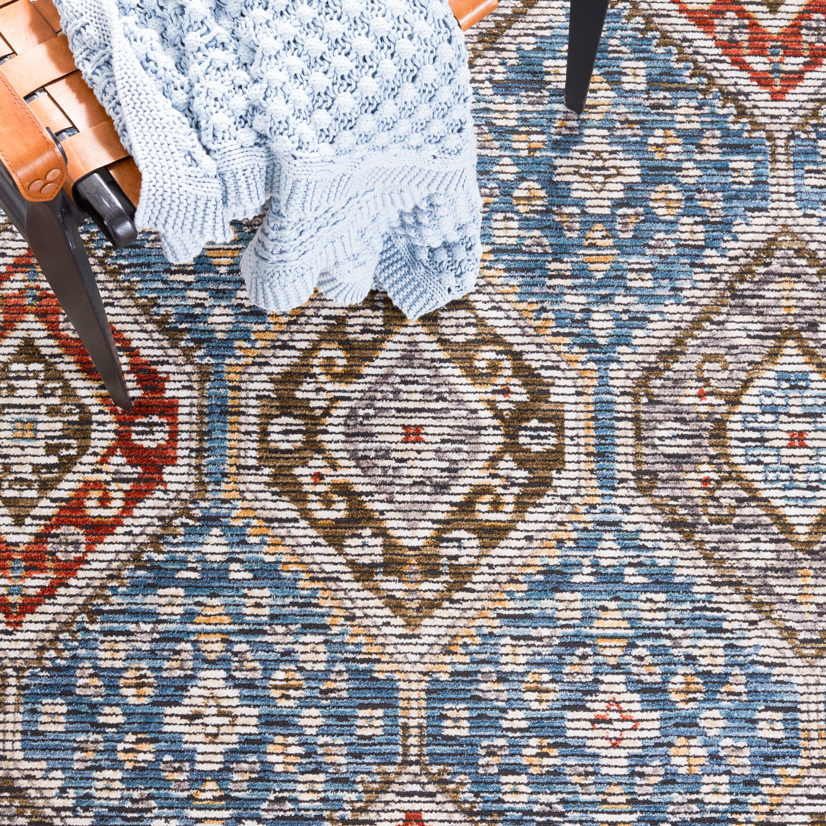 SAFAVIEH Sierra Dawa Geometric Area Rug, Ivory/Blue, 7'9" x 10'5"
