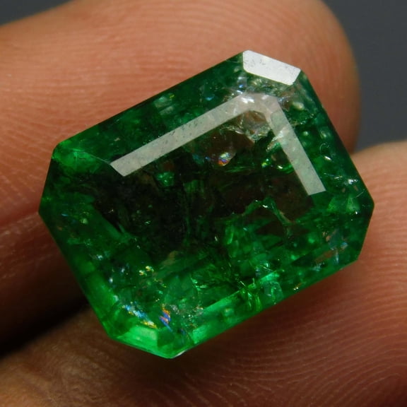 7 Carat Natural Green Emerald Emerald Cut CERTIFIED Loose Gemstone Ring Size