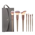 thumbnail image 4 of Set de brochas de maquillaje portátil para viajar Kit de 7 brochas con estuche Perfectas herramientas de maquillaje para todo tipo de pieles para la aplicación de maquillaje facial, 4 of 6