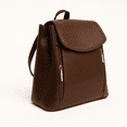 thumbnail image 1 of Mochila de PIEL SHAK-f2 Piel Legitima, 1 of 1