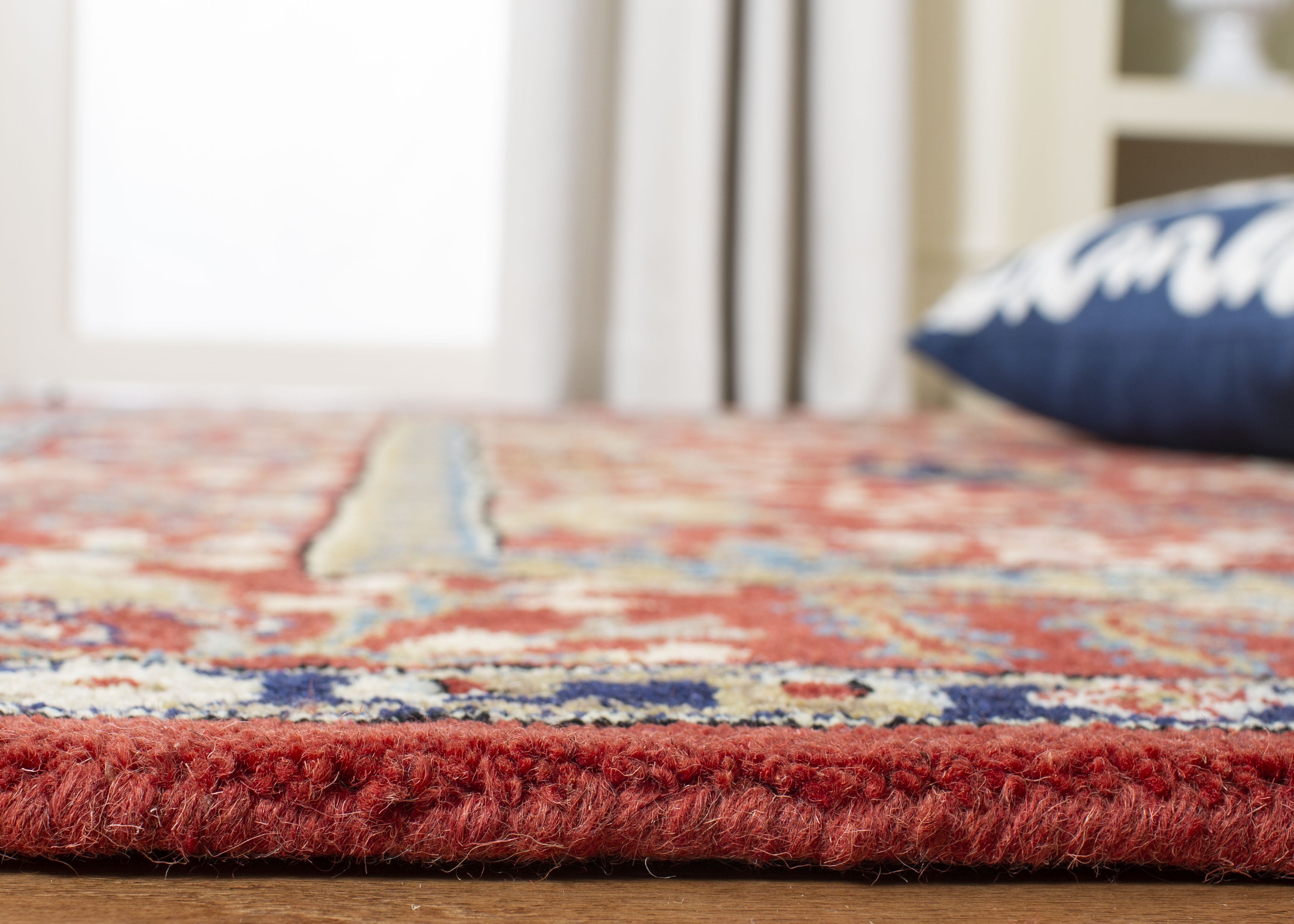 SAFAVIEH Antiquity Caelestinus Oriental Wool Runner Rug, Red/Multi, 2'3" x 16'