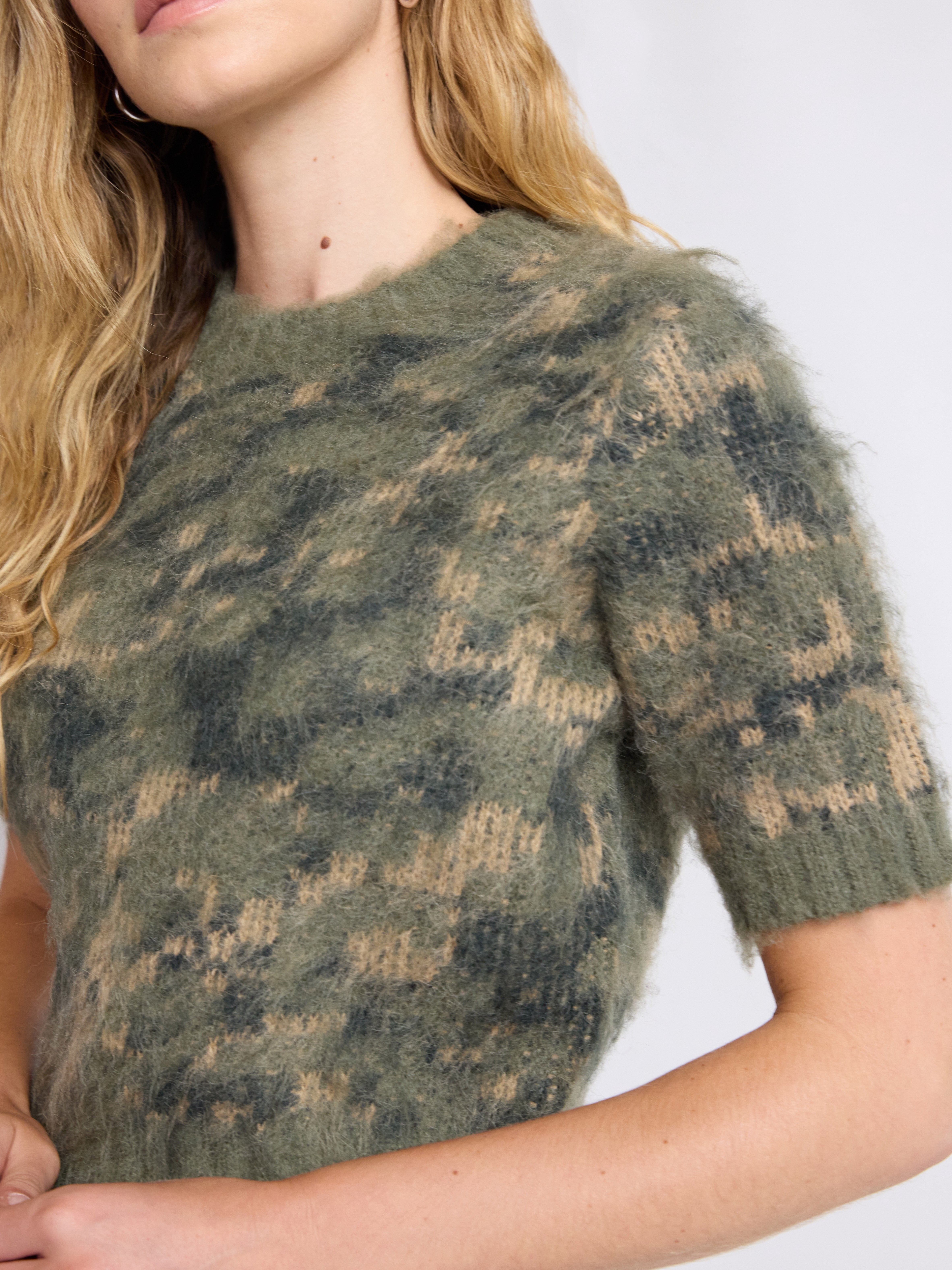 Scoop Women's and Women’s Plus Fluffy Sweater with Short Sleeves, Lightweight, Sizes XS-4X