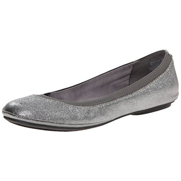 bandolino elastic trim ballet flats
