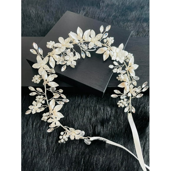 ILENE - Fleurs et Feuilles Argentées avec des Jets de Cristal Cheveux Cerclet