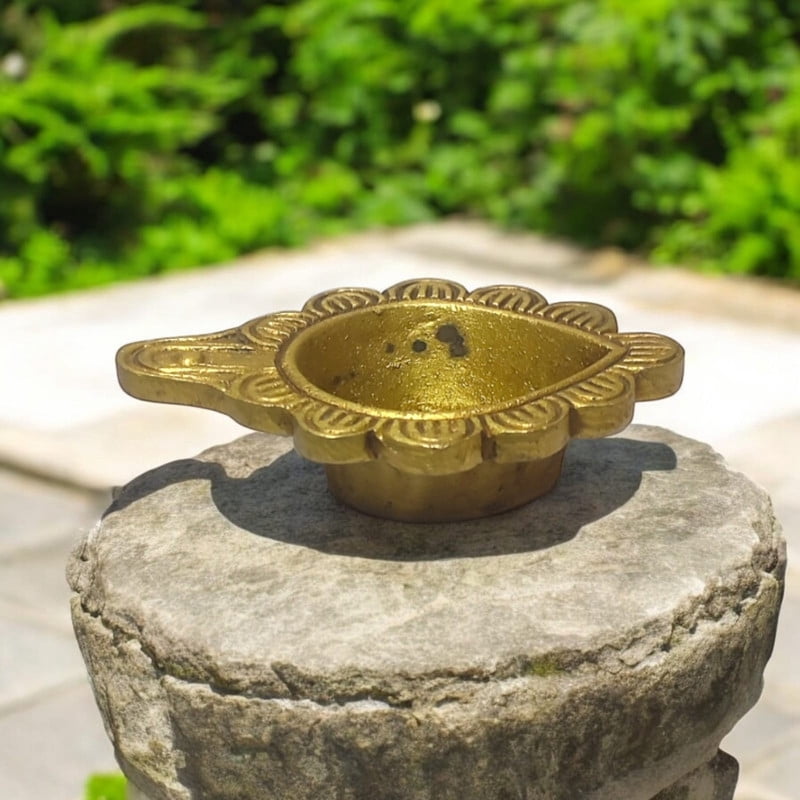 Handcrafted Brass Wave Design Floral Edge Brass Oil Lamp Diya For Temple Pooja Arti Deepak 1 Piece-1 Inch