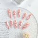 thumbnail image 4 of Presione las uñas cuadradas cortas con estampado de purpurina de oro rojo blanco para insinuar las uñas postizas, brille todas las uñas postizas para mujeres y niñas., 4 of 7