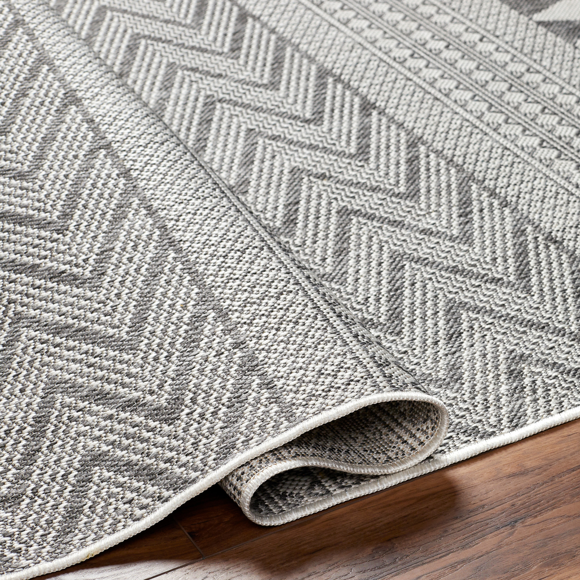 Artistic Weavers Long Beach Area Rug, Medium Gray, 6'7" x 9'