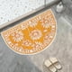 thumbnail image 5 of Alfombras de Baño Alfombra de Baño de Piso Absorben Agua Alfombra , Semicírculo de margarita perfecl alfombra de baño, 5 of 7