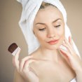 thumbnail image 4 of 2 uds. Brocha de maquillaje profesional portátil, brocha para colorete en polvo, herramientas de belleza para base, blanco y negro para cada 1 ud., 4 of 8