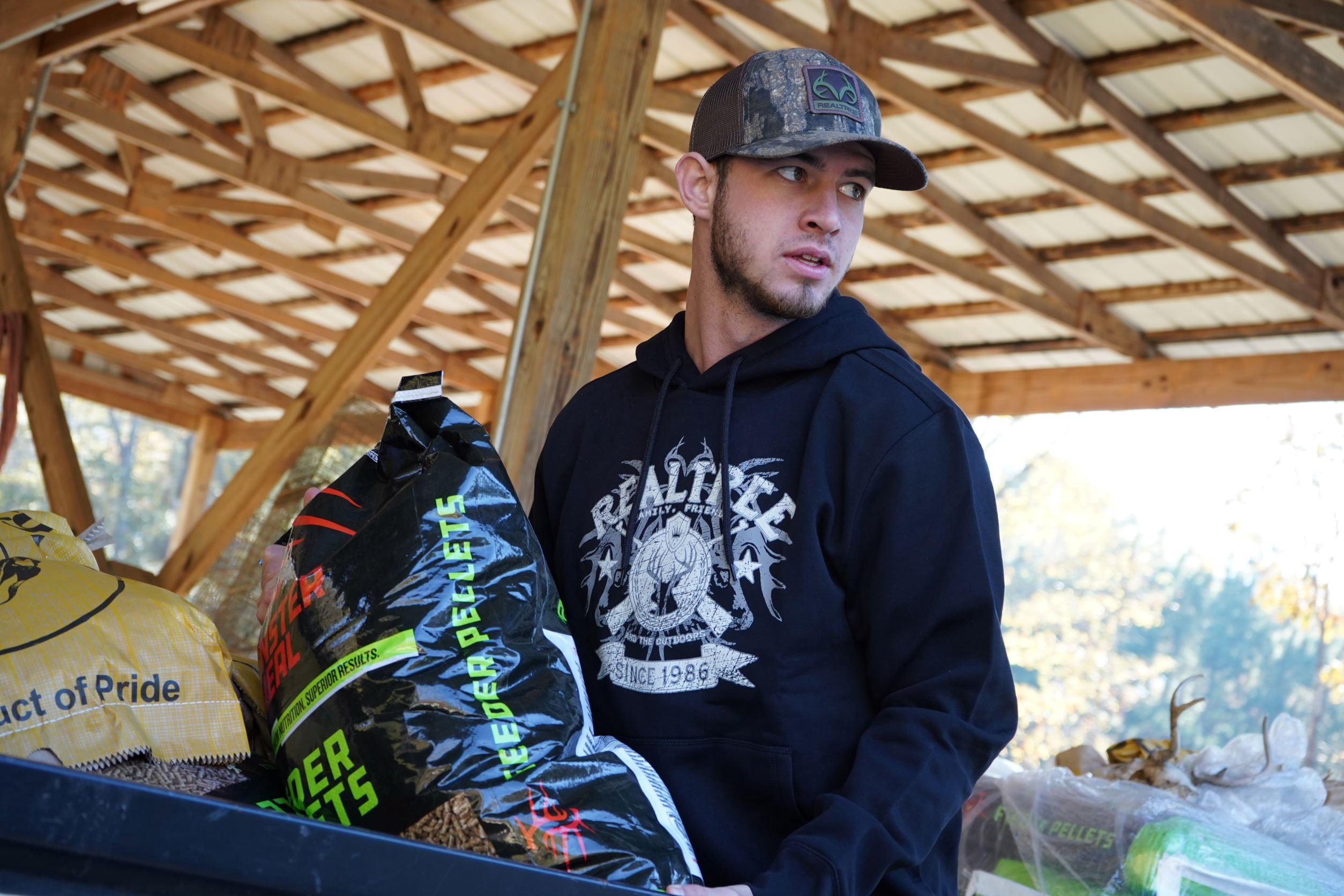 Realtree Black Outfitters R1 Men Graphic Hoodie