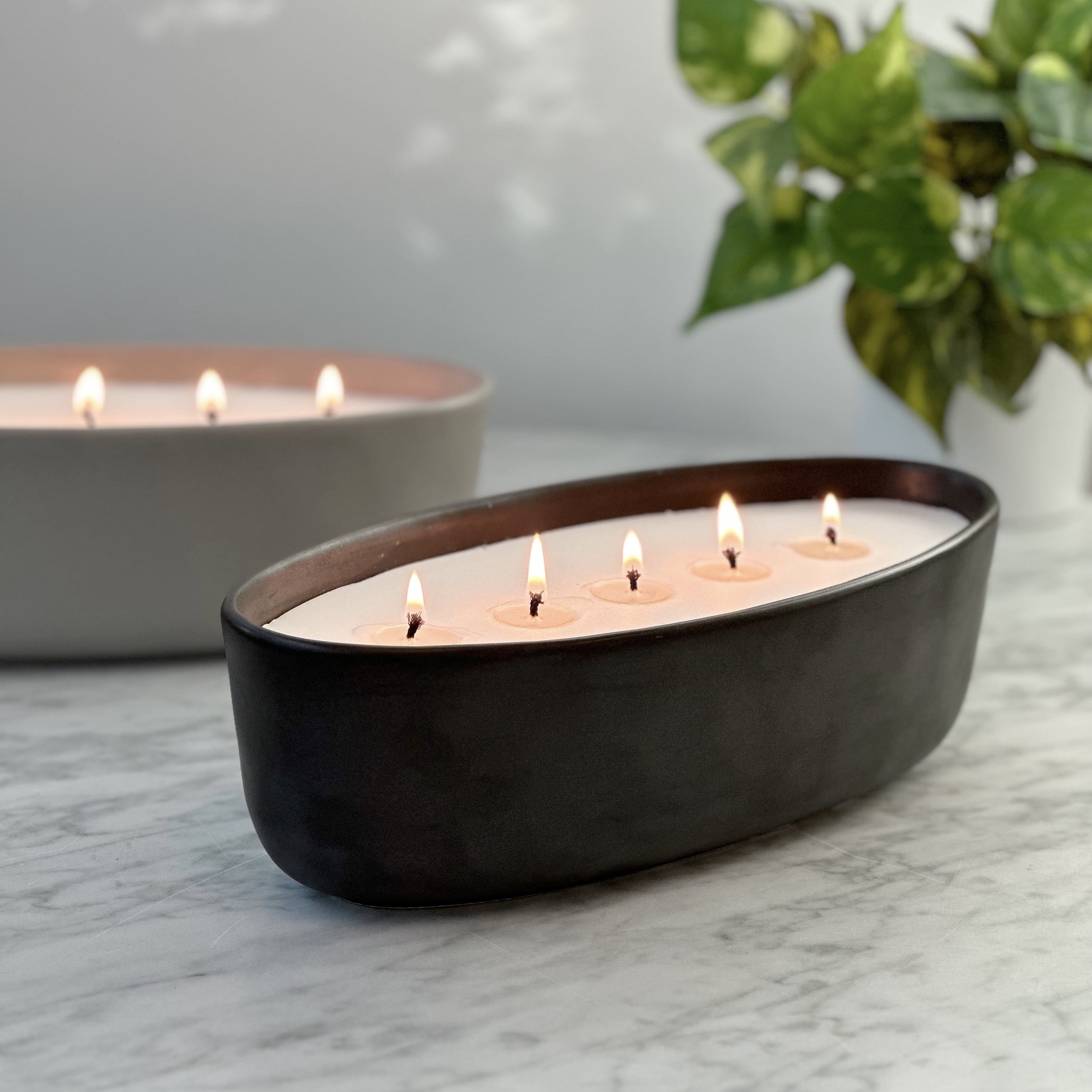 Better Homes and Gardens 5-Wick 40.5 oz Ceramic Candle, Warm Leather & Amber, Black