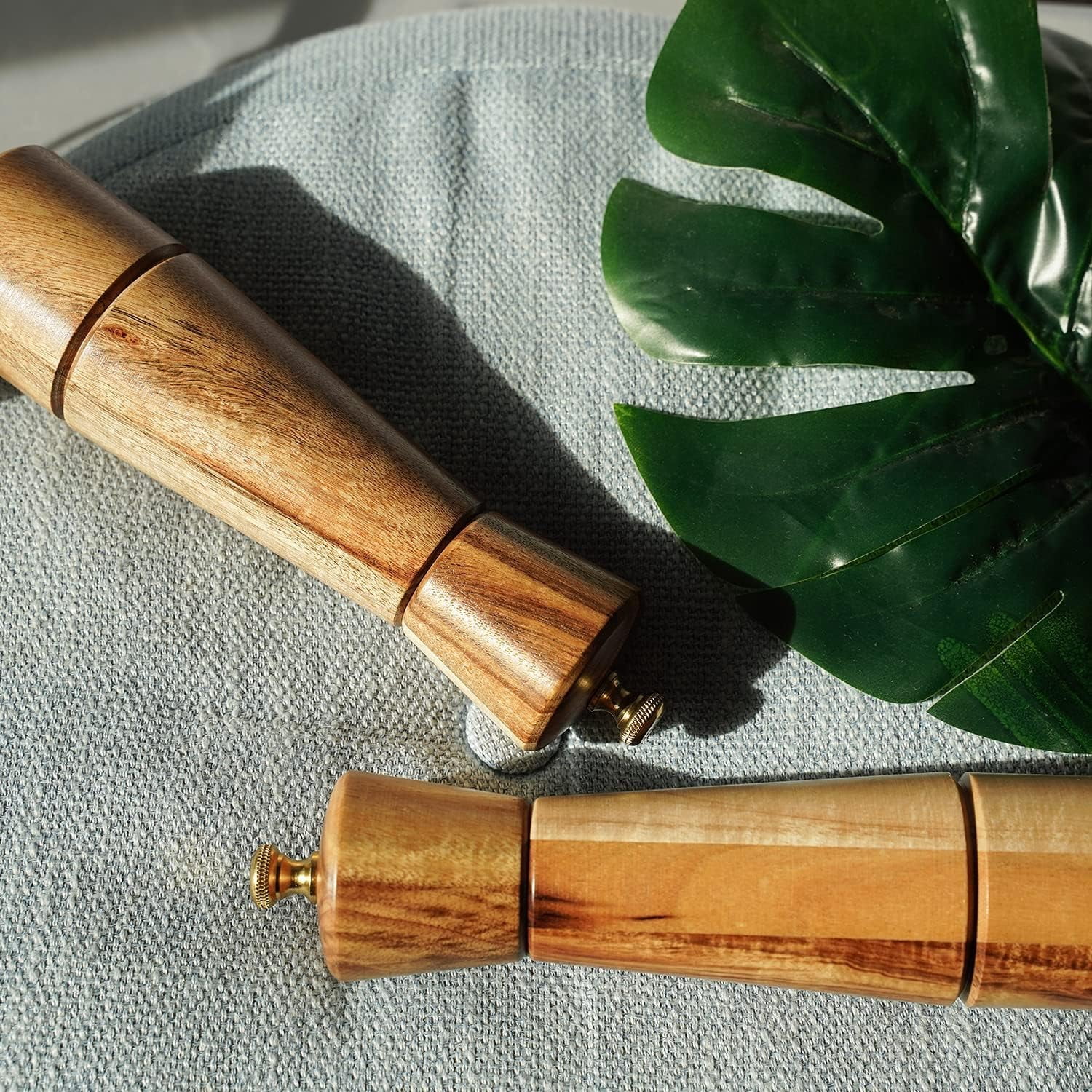 DeroTeno Salt and Pepper Mill Set, Adjustable Ceramic Grinder Salt Mill, Stainless Steel Grinder Pepper Mill, Acacia Wood, 8 inch/22 cm Height, Bottom Dia 5.5 cm (Tray is NOT Included)