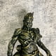 thumbnail image 4 of Estatua Retro Del Rey Mono Hecha A Mano Adorno Escritorio Oficina Coche en Miniatura, 4 of 6