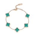 thumbnail image 1 of Pulsera de acero de titanio brillar trébol verde, 1 of 4