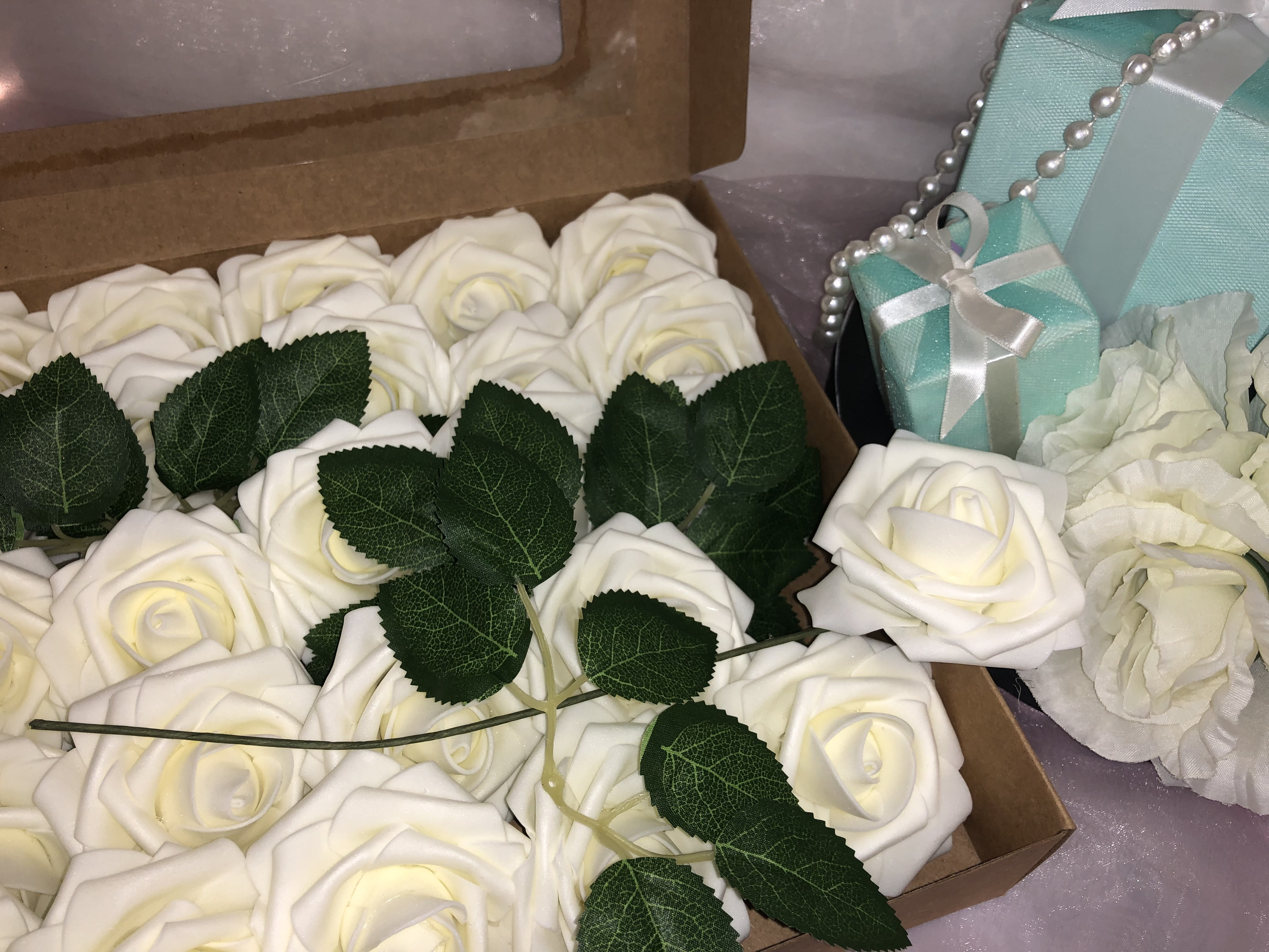 Artificial Flowers Ivory Roses 25pcs Real Looking Fake W/Stem Rose Head