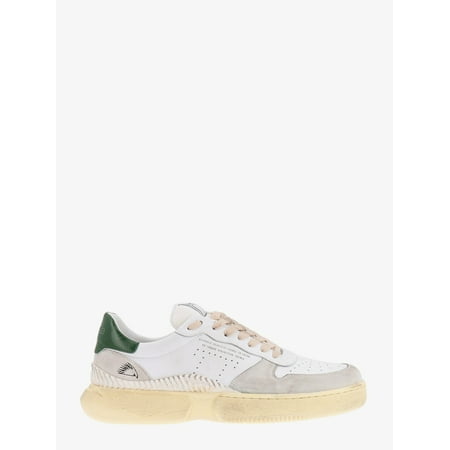 

MAN Leather sneakers with iconic logo label on the front