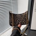 thumbnail image 3 of Bolso de mano estilo nicho francés de media luna para viajeros, elegante y sencillo, con estampado de leopardo y un solo hombro bajo el brazo, para invierno de 2025., 3 of 4