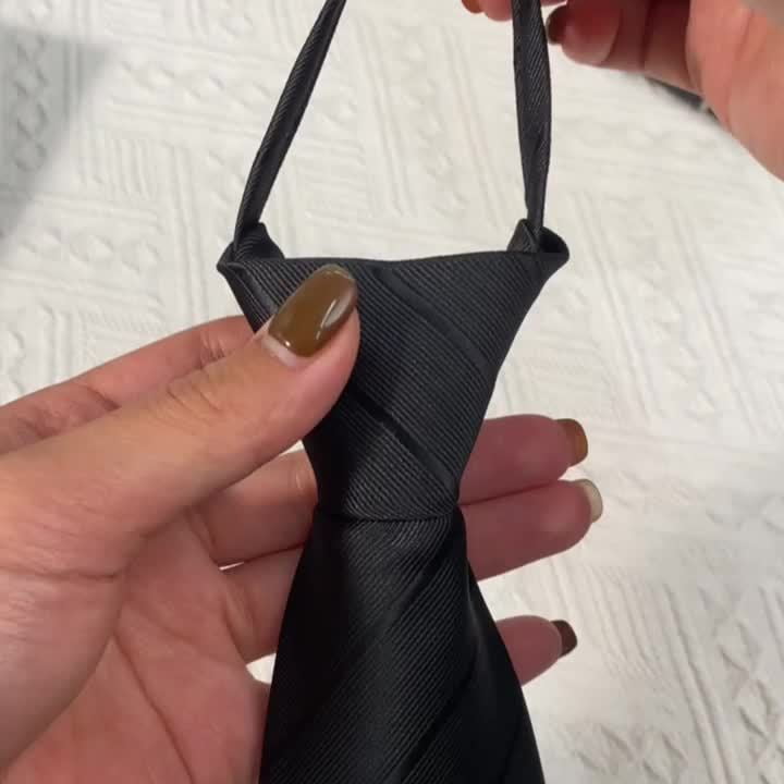 Men's 1200-count solid color polyester zipper striped tie set, classic retro business style tie, suitable for work, interviews, banquets and other occasions. Available in black, gray, navy blue and d