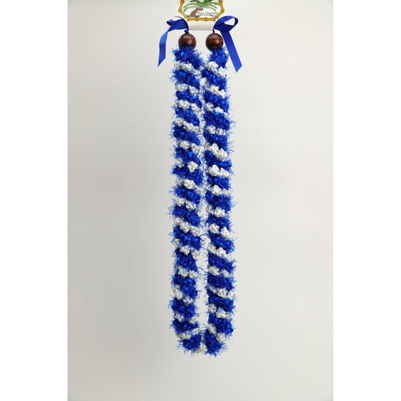 Funcraft Blue & White Crochet Lei, 1 Each