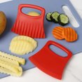 thumbnail image 4 of TIMIFIS Cut Potatoes Wolf Teeth Potato Cutting Wave Knife Cutting Ripple Knife Cut Flower Knife Carrot Potato Artifact Kitchen Gadgets Kitchen Gadgets, 4 of 7
