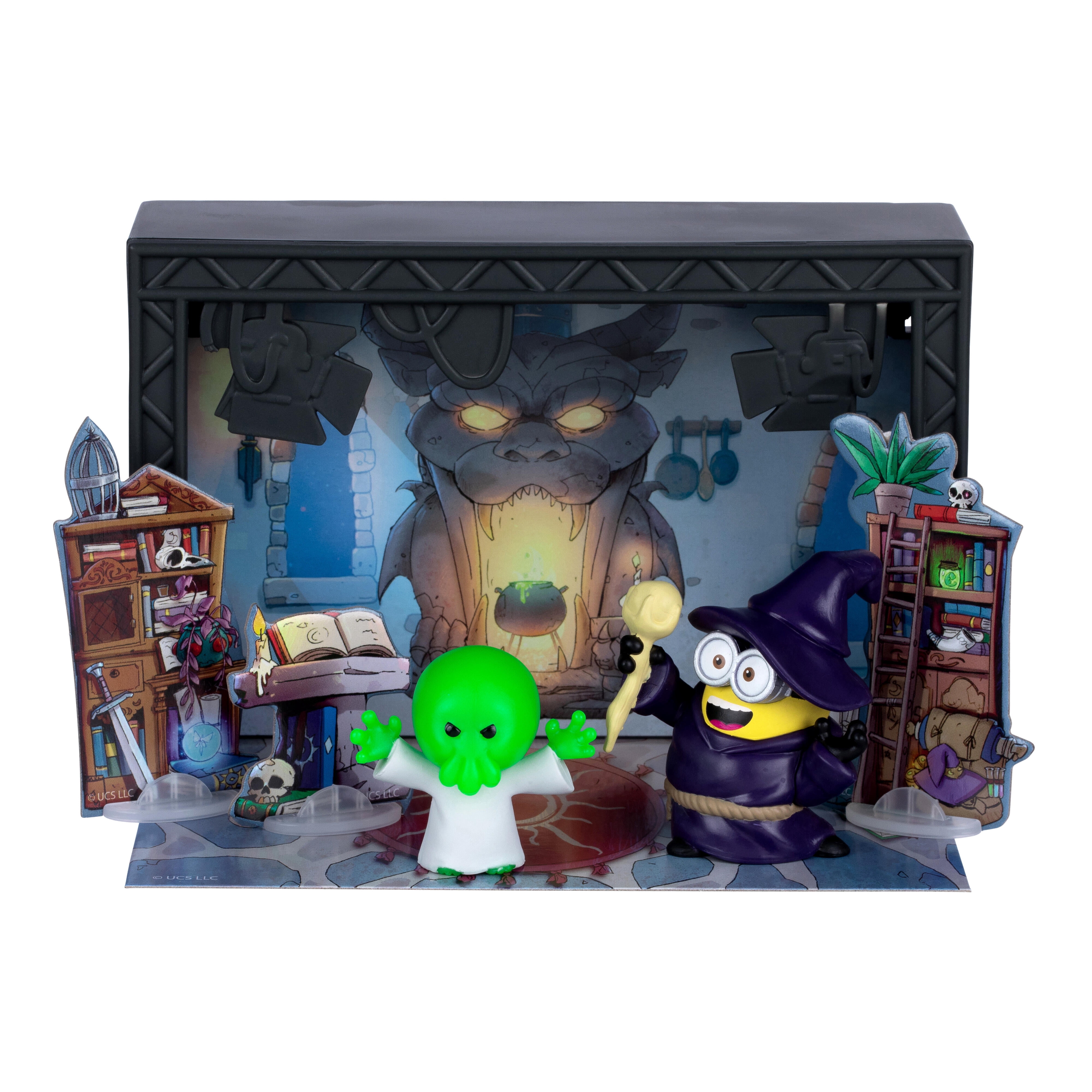 Minions & Monsters Wizard's Lair Sound Stage, Includes 2 Cast & Crew Mini Figures and 3 Themed Stage Props, Ages 4+
