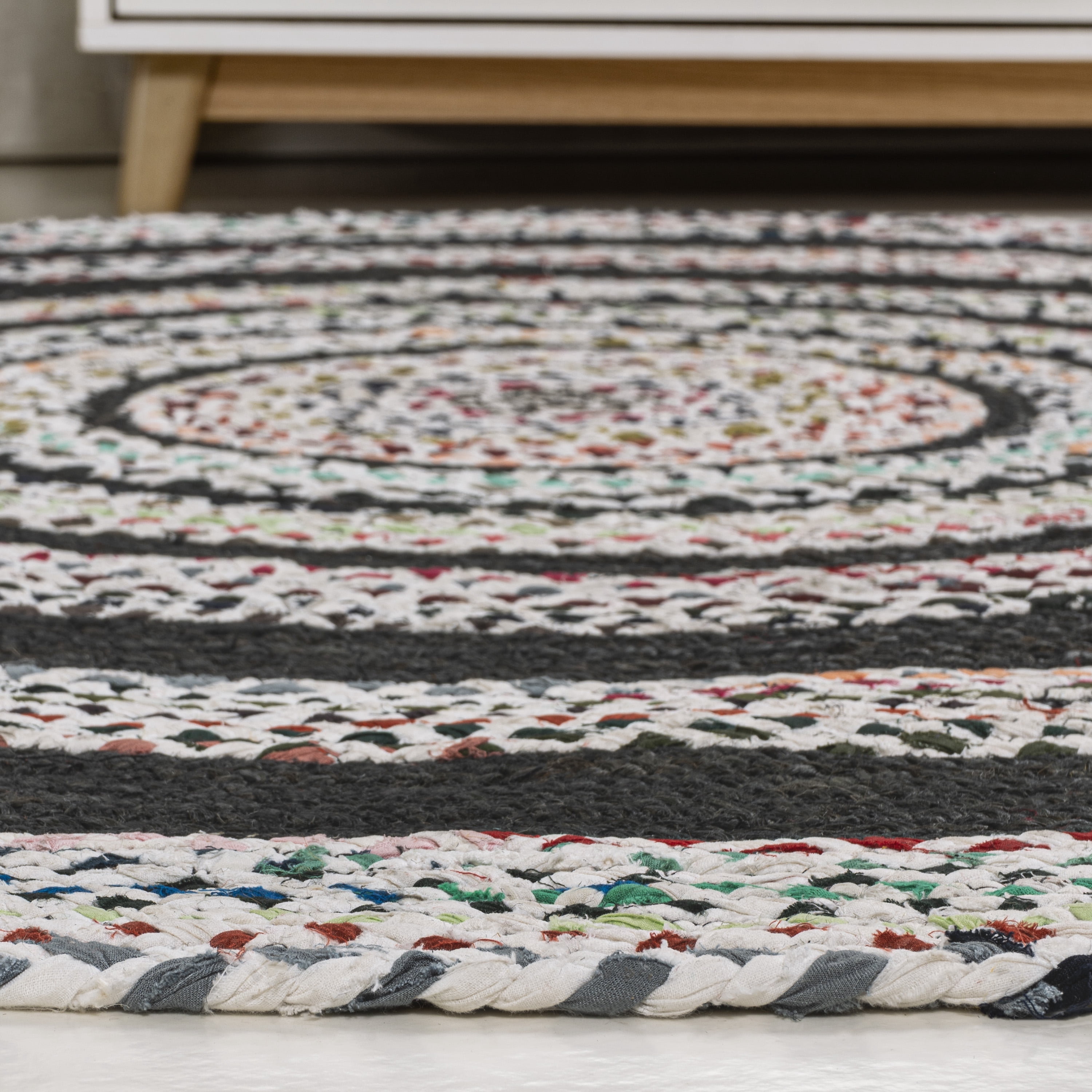 JONATHAN Y ANSA 4' Round Area Rug, Abyss Braided Bohemian Coastal Jute - White/Multi, RNF117B-4R