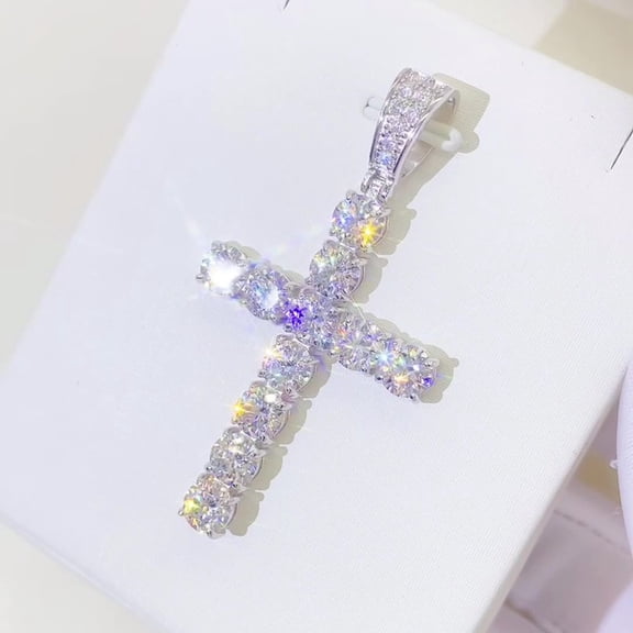 Hip hop 6mm 925 silver inlaid D-color moissani cross pendant necklace accessory that can pass through a single stone chain
