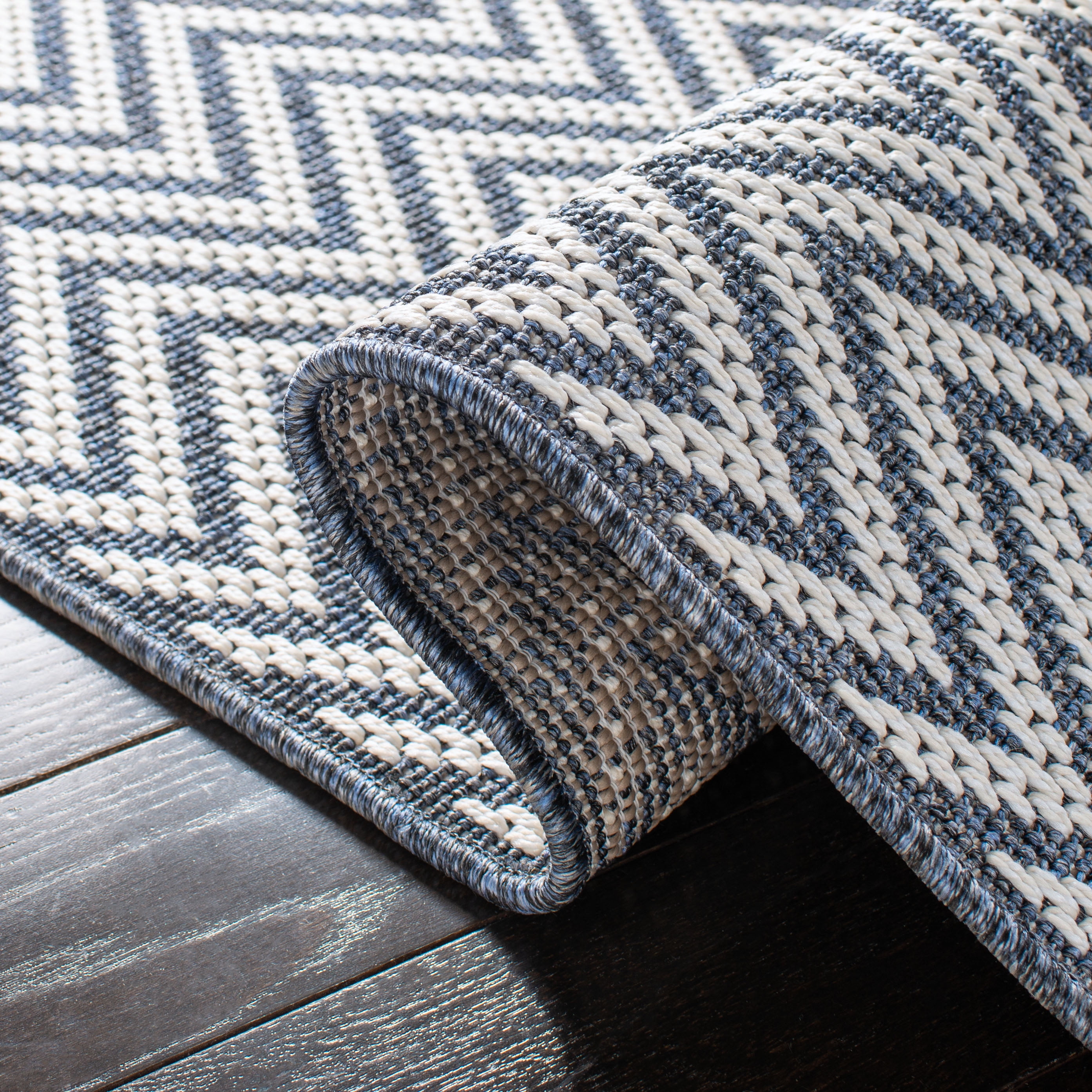 SAFAVIEH Machine Washable Rug Indoor/Outdoor Bermuda Collection - Bermuda Kandace Geometric Machine Washable Indoor/Outdoor Area Rug, Blue/Cream, 9' x 12'