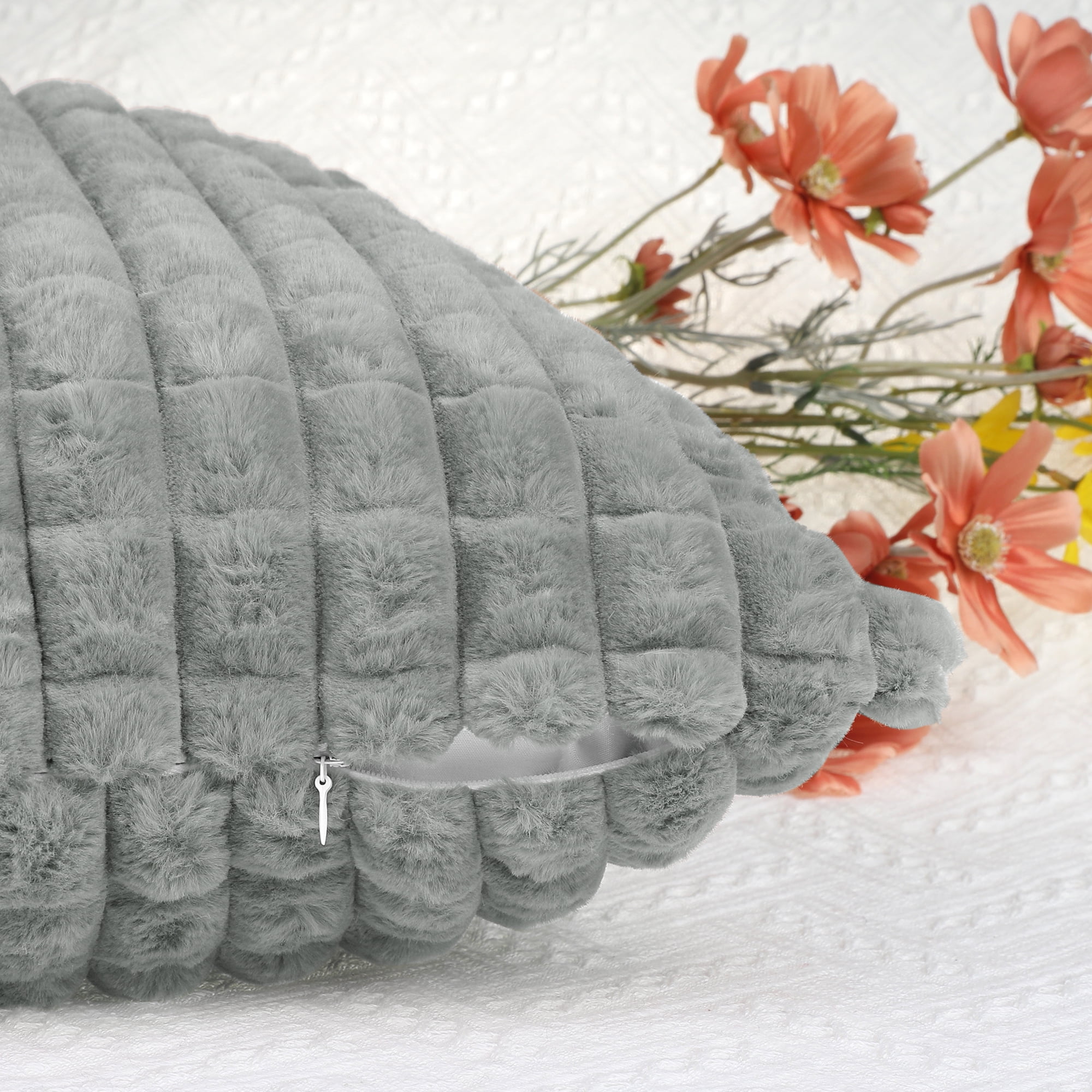Unique Bargains Checkered Faux Fur Plush Throw Pillow Covers Decorative Pillowcases 2 Pcs Grey 12" x 20"