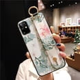 thumbnail image 1 of Funda de TPU suave con soporte de correa de muñeca de flores de moda para Samsung Galaxy A52, A32, 12, 72, 33, A53, 73, M52, S23, S22, S21 FE, cubierta Vintage, 1 of 4