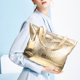thumbnail image 2 of Bolso de mano grande para mujer, bandolera, bolso de compras, bolso tote de moda para la escuela y el trabajo, color dorado (1 unidad)., 2 of 8