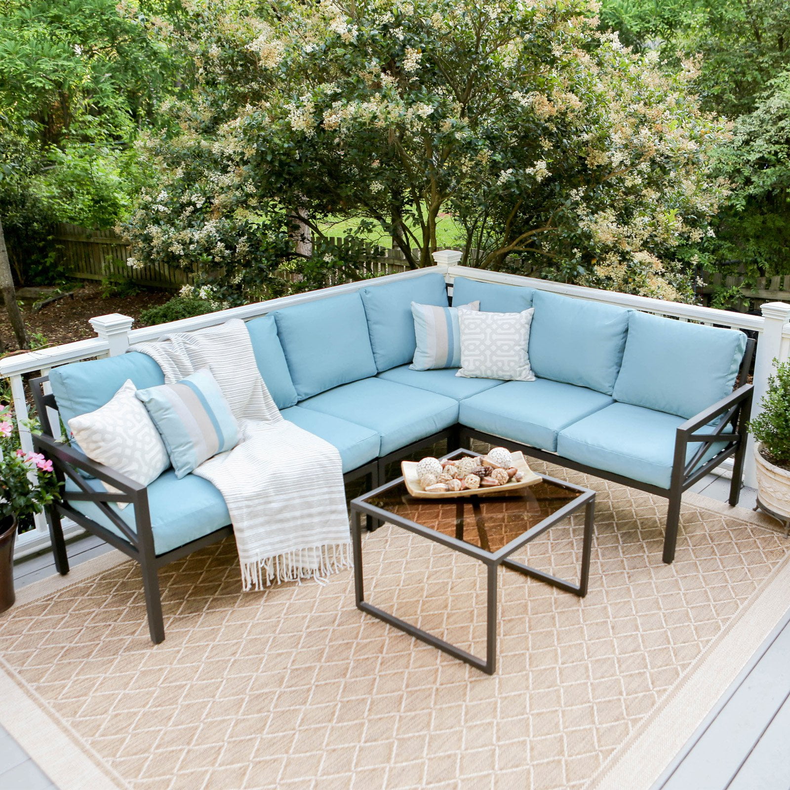 Leisure Made Blakely Aluminum 5 Piece Corner Sectional Patio Conversation Set