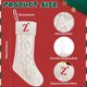 thumbnail image 4 of Medias navideñas con iniciales, 45 cm, grandes, bordadas, con monograma, de punto cable, para la familia, regalos para fiestas navideñas y decoración para chimenea., 4 of 7