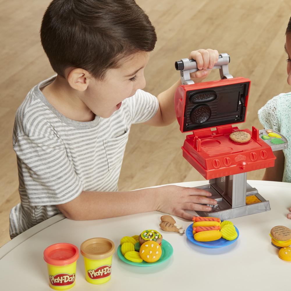 Play-Doh Kitchen Creations Grill 'N Stamp Playset, 10 Ounces Compound Total - image 7 of 7