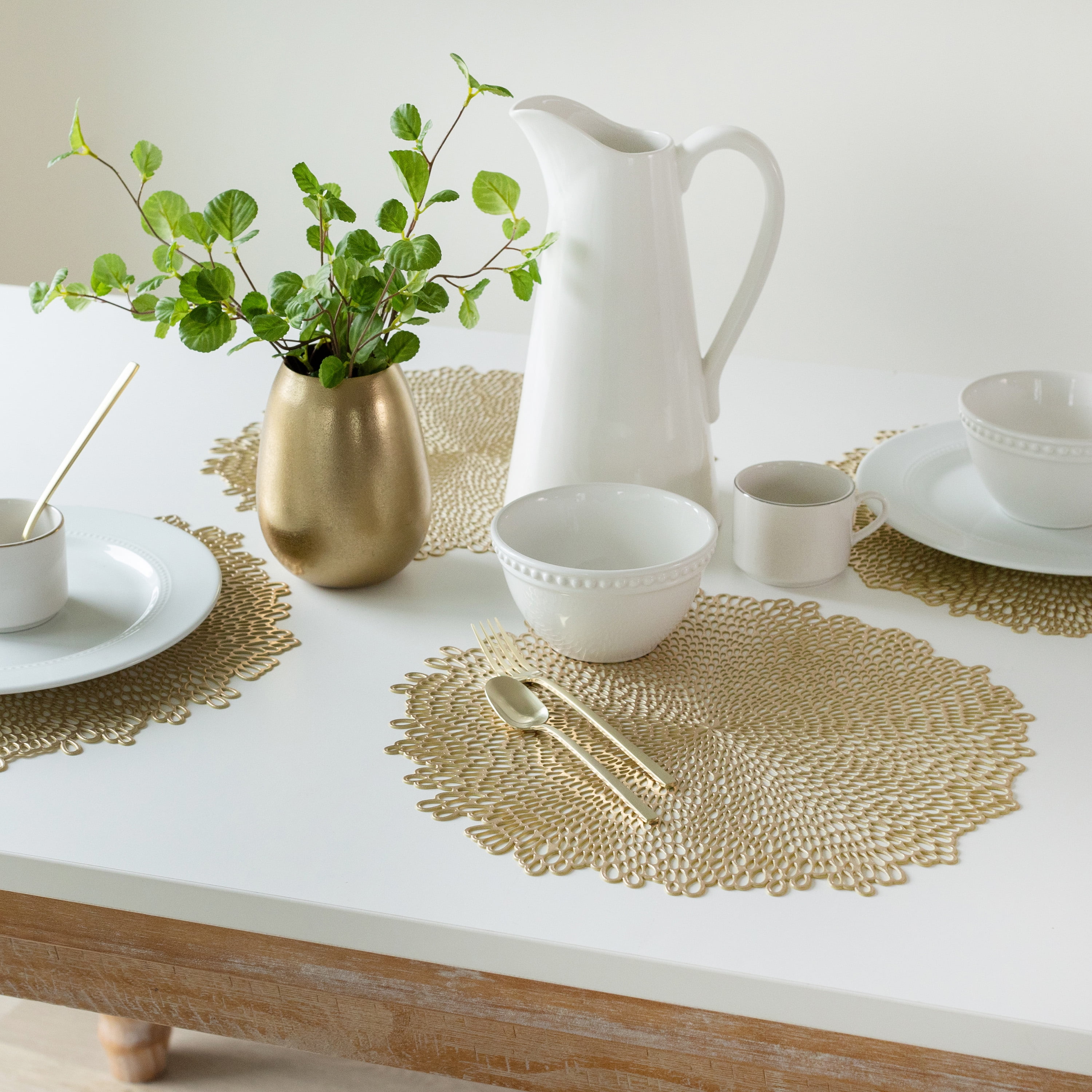 (4 pack) Mainstays Blossom Pressed Vinyl Table Placemat Gold 15.25" x 15.5"