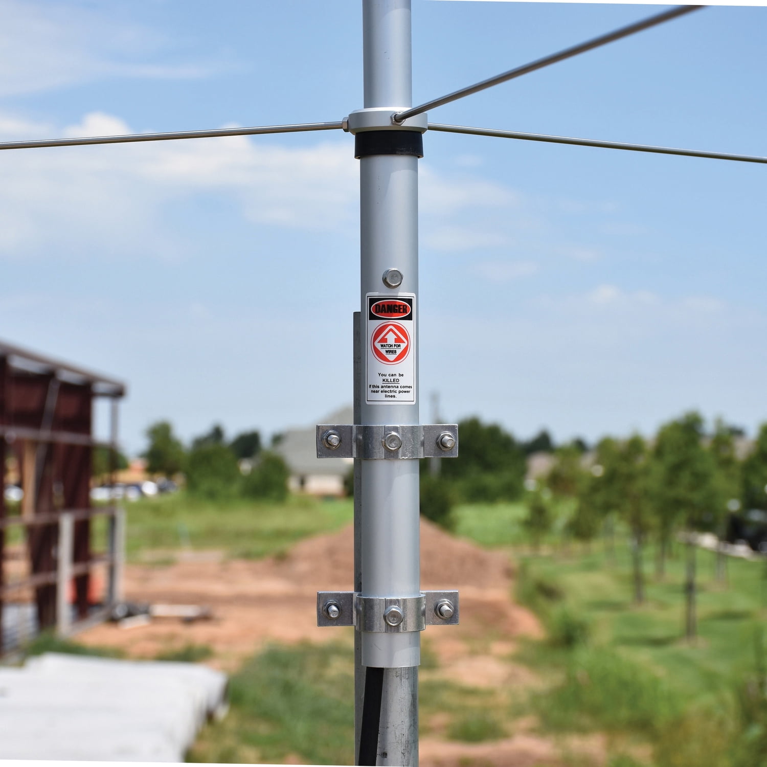 Tram 200-Watt Dual-Band 3-Section Fiberglass Base Antenna with 50-Ohm UHF SO-239 Connector, 17-Ft. Tall, White